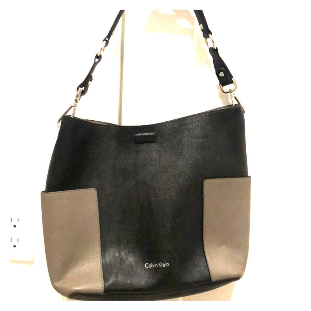 Never been used Calvin Klein purse